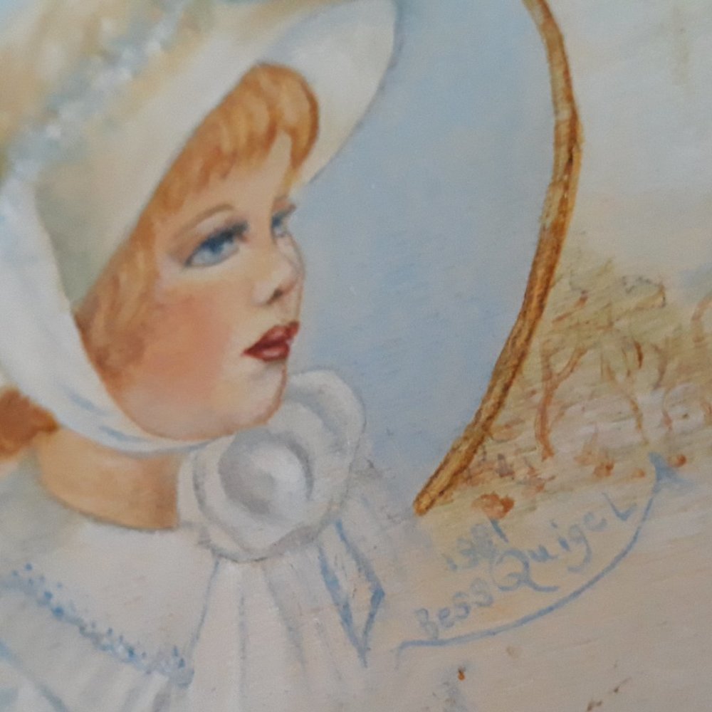Kansas Artist Bess Quigel Signed hand-painted 'Brooke' cushioned box 1981